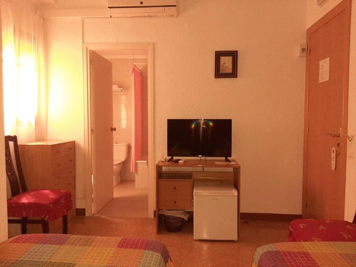Hostal Platja Cambrils Buitenkant foto