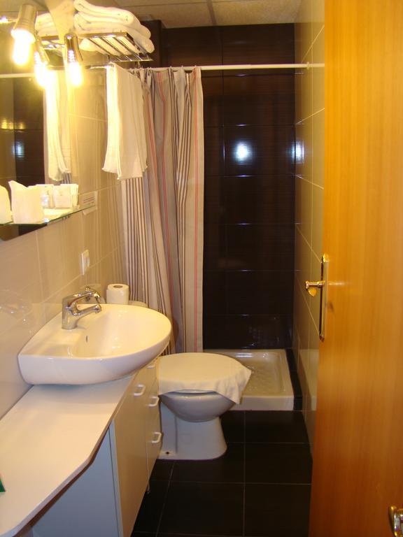 Hostal Platja Cambrils Buitenkant foto