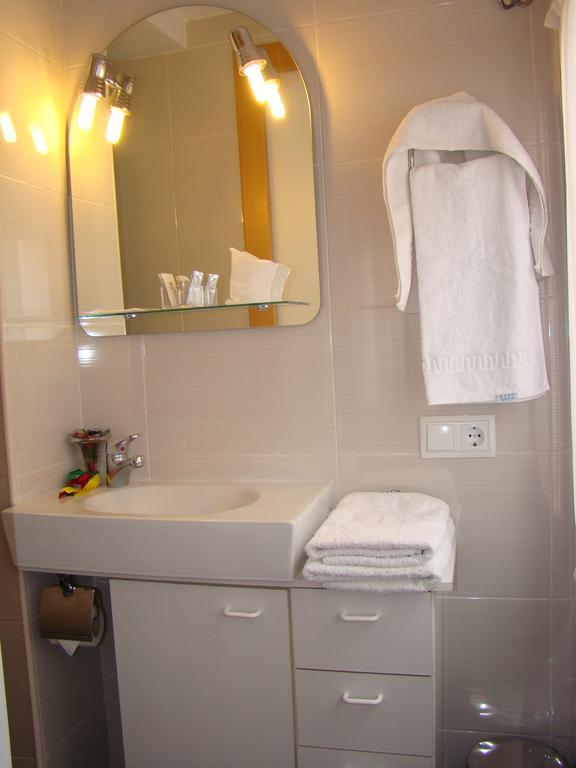 Hostal Platja Cambrils Buitenkant foto