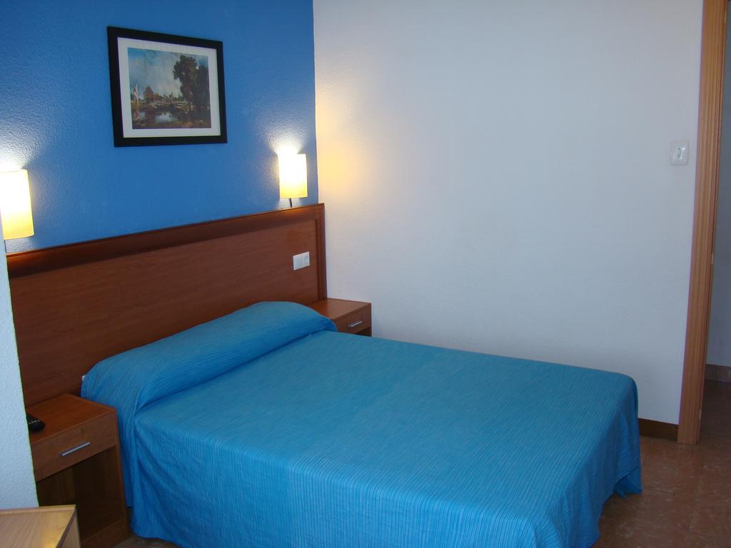 Hostal Platja Cambrils Buitenkant foto