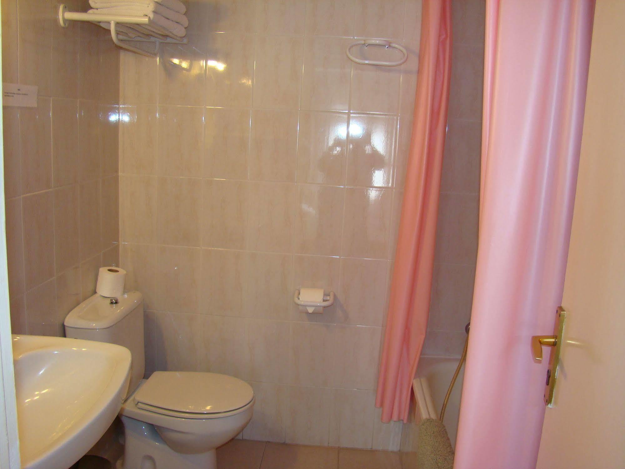 Hostal Platja Cambrils Buitenkant foto