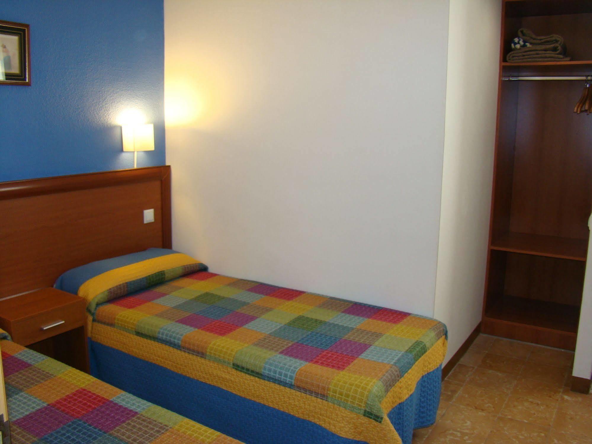 Hostal Platja Cambrils Buitenkant foto